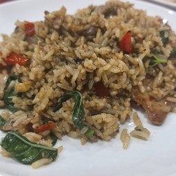ข้าวคลุกกระเพรามันเนื้อ