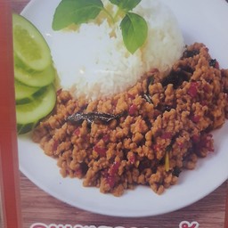 กระเพราหมูสับ