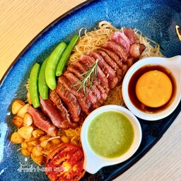 หมี่ผัดมันเนื้อ+พิคานย่า+ไข่ดองอารมณ์ดี