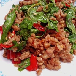 ข้าวกะเพราเเซ่บซิ่ง