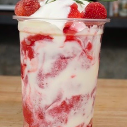 สตอเบอรี่โยเกิร์ต