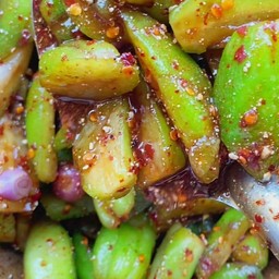 ตำตะลิงปลิงสด ใส่ข้าวคั่ว ปลาร้าแซ่บนัวร์