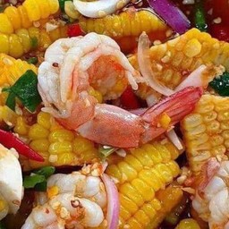 ตำข้าวโพดปลาหมึก-กุ้งสุก+ปลาร้า