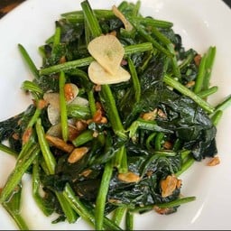 ปวยเล้งผัดเกลือ