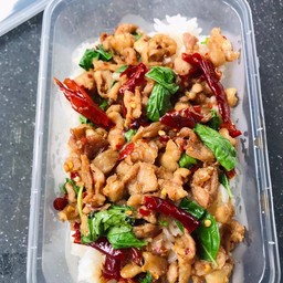 ข้าวกะเพราไก่สับ