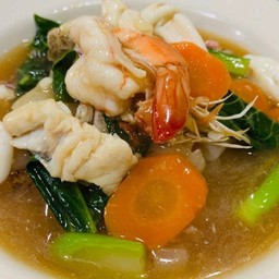 ราดหน้าทะเล