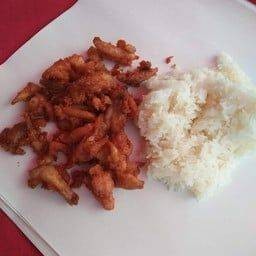 ข้าวเหนียวหมูทอด