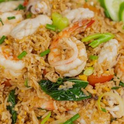 ข้าวผัดทะเล