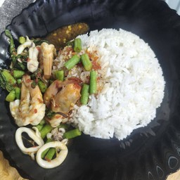 ข้าวกระเพราทะเล