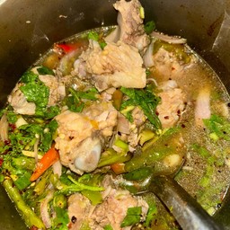 ต้มแซ่บกระดูกหมู