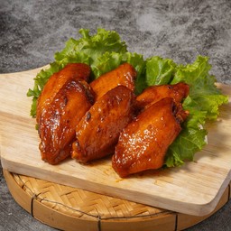 ปีกไก่อาซ้อ 6 ชิ้น