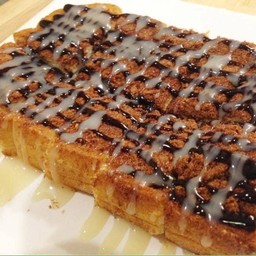 ปังปิ้งเนยนม By Mayoo