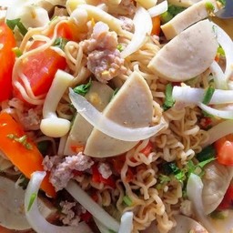 ยำมาม่ารวมมิตร