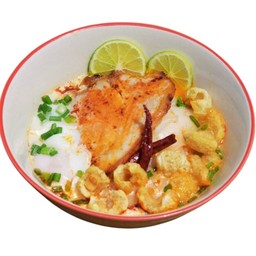 ก๋วยเตี๋ยวต้มยำหมูย่าง