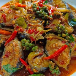 ผัดเผ็ดปลาดุก