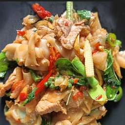 ผัดขี้เมาหมู