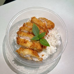 ไก่ทอดหน้าโรงเรียน กร๊อบกรอบ