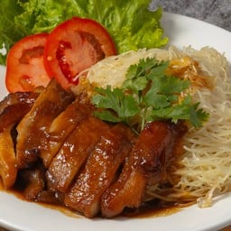 บะหมี่ไก่ย่างอาซ้อ