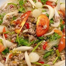 ยำวุ้นเส้นหมูสับ