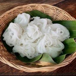 ขนมจีนเปล่า