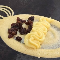 คัสตาร์ด+ลูกเกด