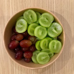 องุ่นไซมัตคัส + องุ่นแดงไร้เมล็ด