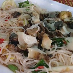 ตำขนมจีนหอยเชอรี่+ปลาร้า