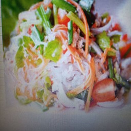 ยำวุ้นเส้นเจ