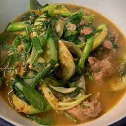 อ๋อม หมู