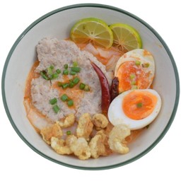 ก๋วยเตี๋ยวต้มยำหมูเด้ง