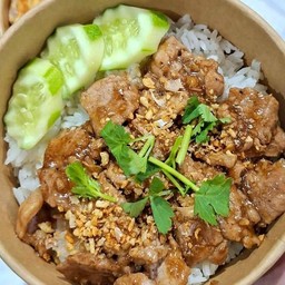 ข้าวหมูกระเทียม