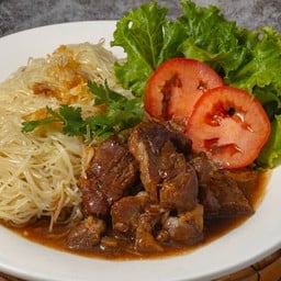 บะหมี่หมูตุ๋นอาซ้อ