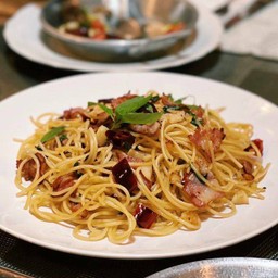 สปาเกตตี้เบค่อนพริกแห้ง