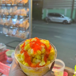 ข้าวโพดคลุกเนยราดซอสสตรอเบอร์รี่