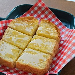 ขนมปังปิ้ง เนยนม&น้ำตาล