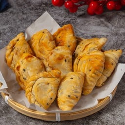 อาซ้อกะหรี่ปั๊ปไก่