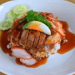 ข้าวหมูกรอบปนหมูแดง