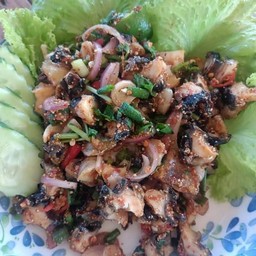 ก้อยหอยเชอร์รี่