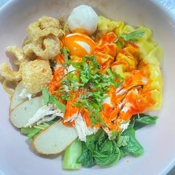 เฮียตี๋ก๋วยเตี๋ยวป๊อกๆ บ่อวิน