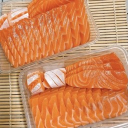 Salmon ซาซิมิ น้ำหนักเต็ม 1000g