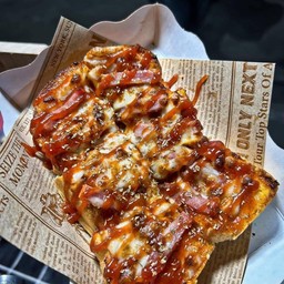 ปังปัง มินิพิซซ่า ชีสฉ่ำ เบคอนล้นๆ