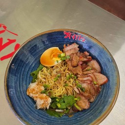 บะหมี่หมูแดง