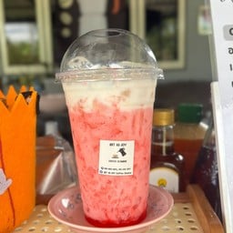 สตอเบอรี่นมสด