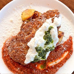 Pollo alla Parmigiana ไก่ทอดพาร์มิเจียน่า