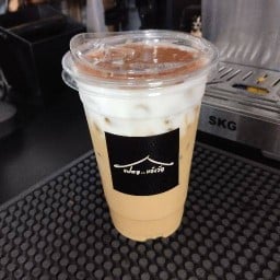 แฟสด..หลังวัด