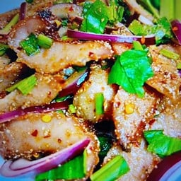 น้ำตกหมู