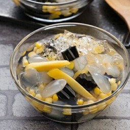 [ร้าน Tui delicious] ลูกชิด+ข้าวโพด+เฉาก๊วย น้ำแดง