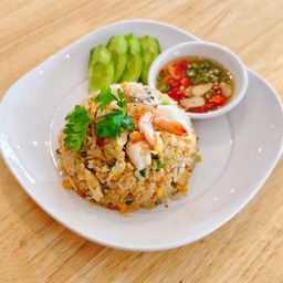 ข้าวผัดทะเล