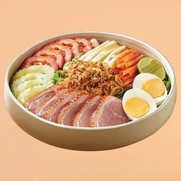 ยำสลัดลาวดีไลท์อกเป็ดรมควัน