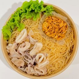 หมี่คลุก ปลาหมึก